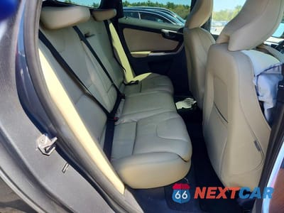 Zdjęcie 11 z 13 samochodu: 2016 VOLVO XC60 T6 PLATINUM VIN:YV449MRM2G2888766 - miniatura
