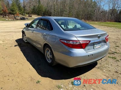 Drugie zdjęcie samochodu z przodu: 2016 TOYOTA CAMRY HYBRID LE VIN:4T1BD1FK1GU186190 - miniatura