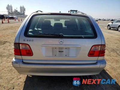 Zdjęcie 6 z 12 samochodu: 2001 MERCEDES-BENZ E 320 VIN:WDBJH65J01B276815 - miniatura