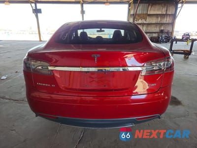 Zdjęcie 6 z 13 samochodu: 2013 TESLA MODEL S VIN:5YJSA1CP5DFP20082 - miniatura