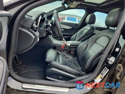 Zdjęcie 7 z 12 samochodu: 2018 MERCEDES-BENZ C 300 VIN:55SWF4JB0JU278964 - miniatura
