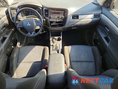 Zdjęcie 8 z 13 samochodu: 2016 MITSUBISHI OUTLANDER SE VIN:JA4AZ3A37GZ018838 - miniatura
