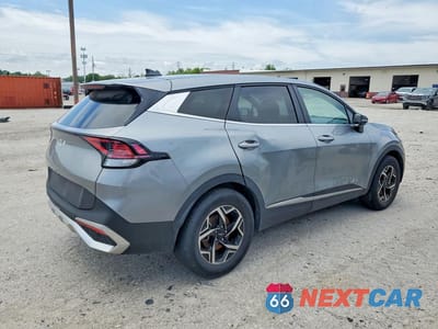 Trzecie zdjęcie samochodu z tyłu: 2024 KIA SPORTAGE LX VIN:KNDPU3DF5R7293594 - miniatura