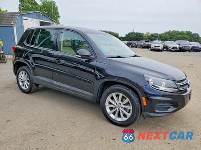 Czwarte zdjęcie samochodu z boku: 2014 VOLKSWAGEN TIGUAN S VIN:WVGBV3AX4EW526753 - miniatura