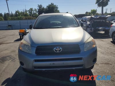 Piąte zdjęcie samochodu w środku: 2008 TOYOTA RAV4 BASE VIN:JTMZD33V386077734 - miniatura