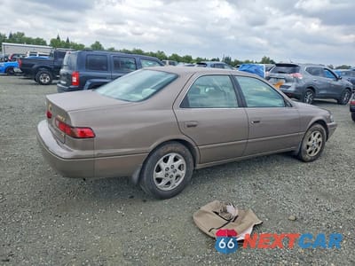 Trzecie zdjęcie samochodu z tyłu: 1999 TOYOTA CAMRY LE V6 VIN:JT2BF22K8X0192742 - miniatura
