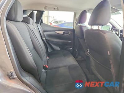 Zdjęcie 11 z 14 samochodu: 2019 NISSAN ROGUE VIN:JN1BJ1CR2KW626237 - miniatura