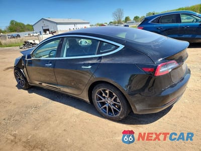 Drugie zdjęcie samochodu z przodu: 2018 TESLA MODEL 3 VIN:5YJ3E1EA8JF037693 - miniatura