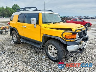 Czwarte zdjęcie samochodu z boku: 2007 TOYOTA FJ CRUISER BASE VIN:JTEBU11F370078042 - miniatura