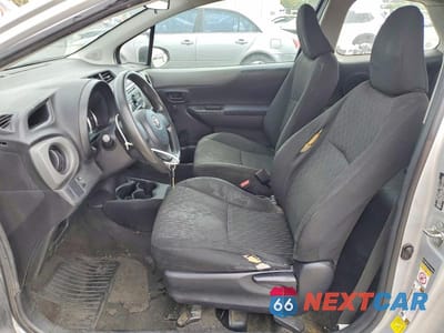 Zdjęcie 7 z 12 samochodu: 2014 TOYOTA YARIS 3-DOOR L FLEET VIN:VNKJTUD35EA006019 - miniatura