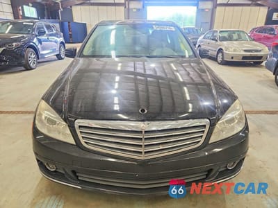 Piąte zdjęcie samochodu w środku: 2011 MERCEDES-BENZ C 300 4MATIC VIN:WDDGF8BB5BR139653 - miniatura