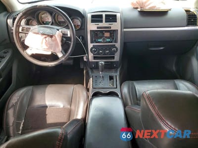 Zdjęcie 8 z 12 samochodu: 2008 DODGE CHARGER R VIN:2B3LA53H68H126736 - miniatura