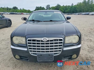 Piąte zdjęcie samochodu w środku: 2008 CHRYSLER 300C VIN:2C3LA63H58H256080 - miniatura