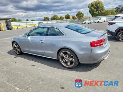 Drugie zdjęcie samochodu z przodu: 2011 AUDI S5 PREMIUM PLUS VIN:WAUCVAFR8BA066722 - miniatura