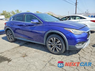 Czwarte zdjęcie samochodu z boku: 2017 INFINITI QX30 PREMIUM VIN:SJKCH5CR3HA023563 - miniatura