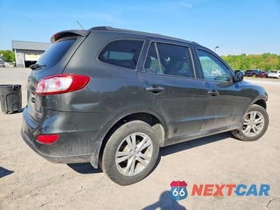 Trzecie zdjęcie samochodu z tyłu: 2010 HYUNDAI SANTA FE SE VIN:5NMSHDAG8AH358615 - miniatura