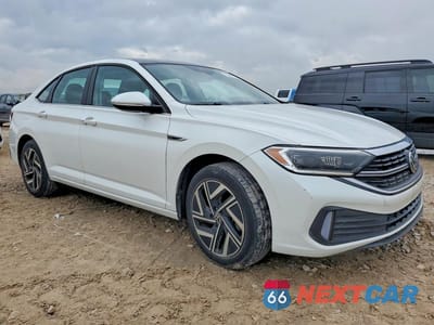 Czwarte zdjęcie samochodu z boku: 2024 VOLKSWAGEN JETTA SEL VIN:3VWGM7BU4RM021372 - miniatura