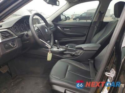 Zdjęcie 7 z 12 samochodu: 2016 BMW 320 I VIN:WBA8E1G55GNU10802 - miniatura