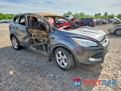Czwarte zdjęcie samochodu z boku: 2015 FORD ESCAPE SE VIN:1FMCU0GX4FUA23136 - miniatura