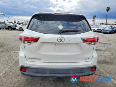 Zdjęcie 6 z 14 samochodu: 2015 TOYOTA HIGHLANDER XLE VIN:5TDKKRFH1FS090172 - miniatura