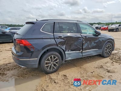 Trzecie zdjęcie samochodu z tyłu: 2021 VOLKSWAGEN TIGUAN SE VIN:3VV2B7AX3MM119902 - miniatura