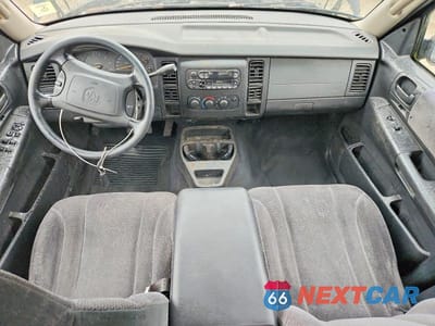 Zdjęcie 8 z 12 samochodu: 2001 DODGE DAKOTA QUAD VIN:1B7GL2AN81S188686 - miniatura