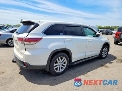 Trzecie zdjęcie samochodu z tyłu: 2014 TOYOTA HIGHLANDER LE VIN:5TDBKRFH9ES016318 - miniatura