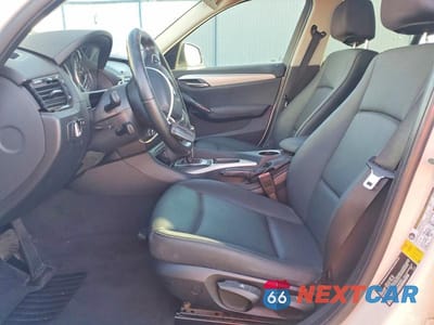 Zdjęcie 7 z 13 samochodu: 2013 BMW X1 SDRIVE28I VIN:WBAVM1C58DVW46481 - miniatura