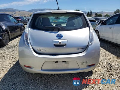 Zdjęcie 6 z 12 samochodu: 2011 NISSAN LEAF SV VIN:JN1AZ0CP7BT000696 - miniatura