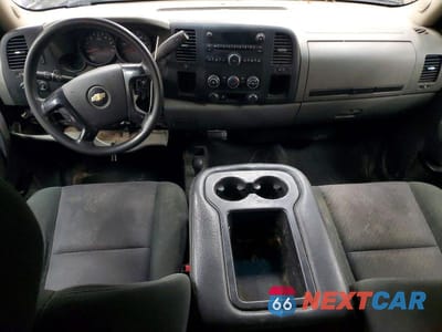 Zdjęcie 8 z 12 samochodu: 2012 CHEVROLET SILVERADO K1500 LS VIN:3GCPKREA2CG133521 - miniatura