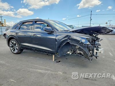 Czwarte zdjęcie samochodu z boku: 2025 AUDI Q8 PREMIUM PLUS S-LINE VIN:WA1EVBF19SD015427 - miniatura