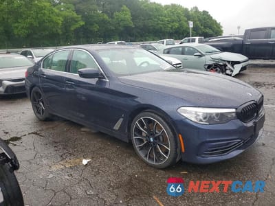 Czwarte zdjęcie samochodu z boku: 2019 BMW 530XE VIN:WBAJB1C5XKB375586 - miniatura