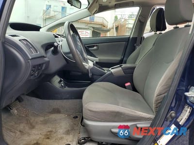 Zdjęcie 7 z 13 samochodu: 2013 TOYOTA PRIUS THREE VIN:JTDKN3DU9D1726500 - miniatura