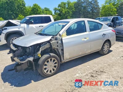 2016 NISSAN VERSA 1.6 S 3N1CN7AP8GL915553 - główne zdjęcie licytacji z USA - miniatura