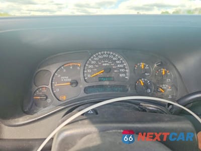 Zdjęcie 9 z 12 samochodu: 2004 CHEVROLET SILVERADO K2500 HEAVY DUTY VIN:1GCHK29204E271677 - miniatura