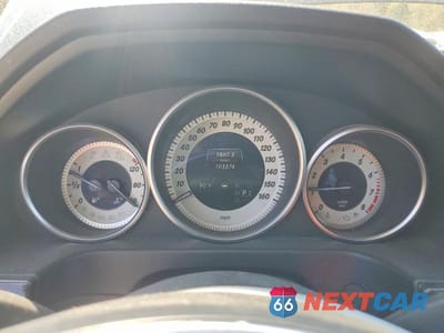 Zdjęcie 9 z 12 samochodu: 2015 MERCEDES-BENZ E 350 4MATIC VIN:WDDHF8JB5FB154464 - miniatura
