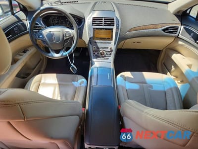 Zdjęcie 8 z 12 samochodu: 2019 LINCOLN MKZ RESERVE I VIN:3LN6L5D94KR608917 - miniatura