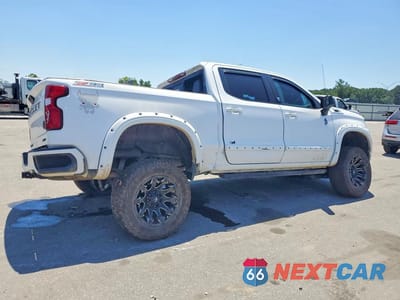 Trzecie zdjęcie samochodu z tyłu: 2021 CHEVROLET SILVERADO K1500 RST VIN:3GCUYEED1MG160506 - miniatura