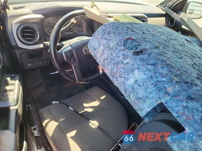 Zdjęcie 8 z 13 samochodu: 2019 TOYOTA TACOMA SR5 V6 VIN:3TMCZ5AN4KM224012 - miniatura