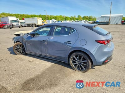 Drugie zdjęcie samochodu z przodu: 2026 MAZDA 3 PREFERRED VIN:JM1BPBLL1T1867704 - miniatura