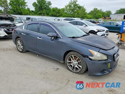 Czwarte zdjęcie samochodu z boku: 2010 NISSAN MAXIMA 3.5 S VIN:1N4AA5AP7AC842320 - miniatura