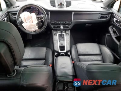 Zdjęcie 8 z 13 samochodu: 2021 PORSCHE MACAN GTS VIN:WP1AG2A58MLB52116 - miniatura