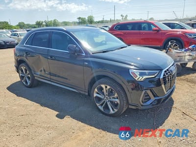 Czwarte zdjęcie samochodu z boku: 2019 AUDI Q3 PRESTIGE S-LINE VIN:WA1FECF3XK1085371 - miniatura