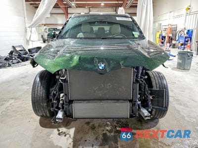 Piąte zdjęcie samochodu w środku: 2025 BMW X1 XDRIVE28I VIN:WBX73EF06S5236381 - miniatura