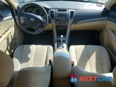 Zdjęcie 8 z 12 samochodu: 2009 HYUNDAI SONATA GLS VIN:5NPET46C09H537571 - miniatura