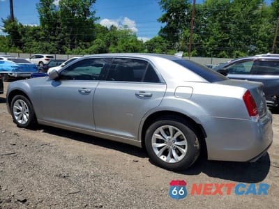 Drugie zdjęcie samochodu z przodu: 2015 CHRYSLER 300 LIMITED VIN:2C3CCAAG8FH841935 - miniatura