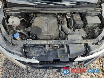 Zdjęcie 12 z 13 samochodu: 2023 KIA CARNIVAL LX VIN:KNDNB4H30P6205511 - miniatura