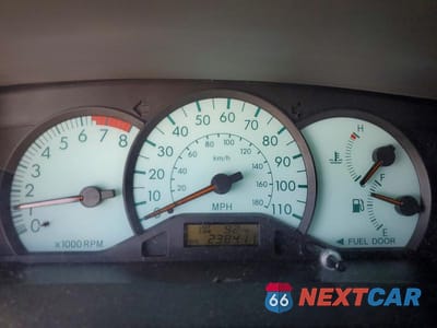 Zdjęcie 9 z 12 samochodu: 2003 TOYOTA COROLLA LE VIN:1NXBR32E43Z152686 - miniatura