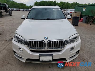 Piąte zdjęcie samochodu w środku: 2017 BMW X5 XDRIVE35I VIN:5UXKR0C32H0V70399 - miniatura