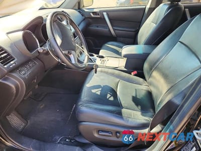 Zdjęcie 7 z 13 samochodu: 2013 TOYOTA HIGHLANDER SE VIN:5TDBK3EH3DS248376 - miniatura